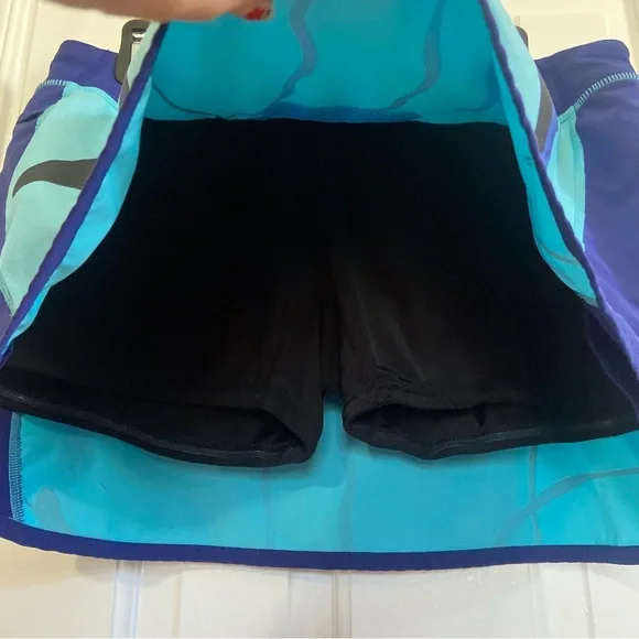 Patagonia Athletic Skort with Shorts in Blue Floral - Medium - Picture 3 of 6